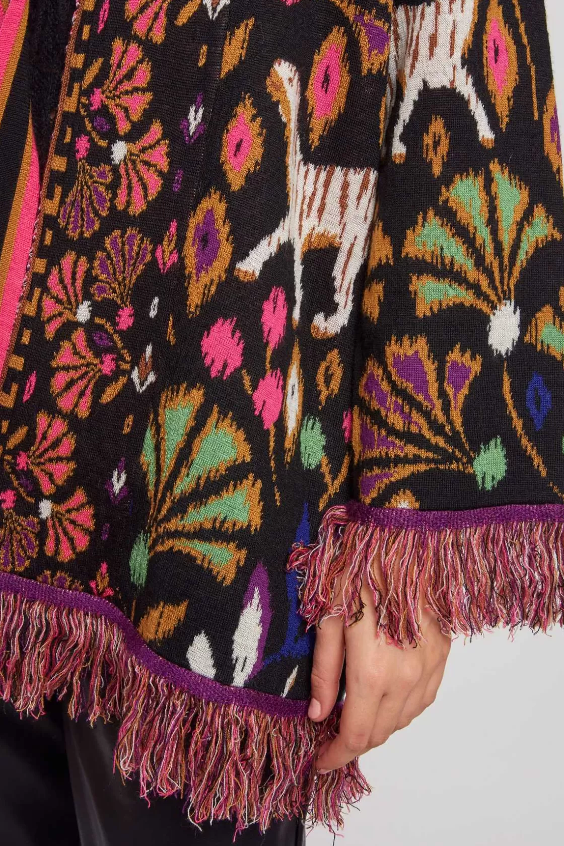 gilet_long__franges_darwin_4.webp Maison Derhy La Maille | Les Gilets, Cardigans & Pulls-Gilet long à franges DARWIN