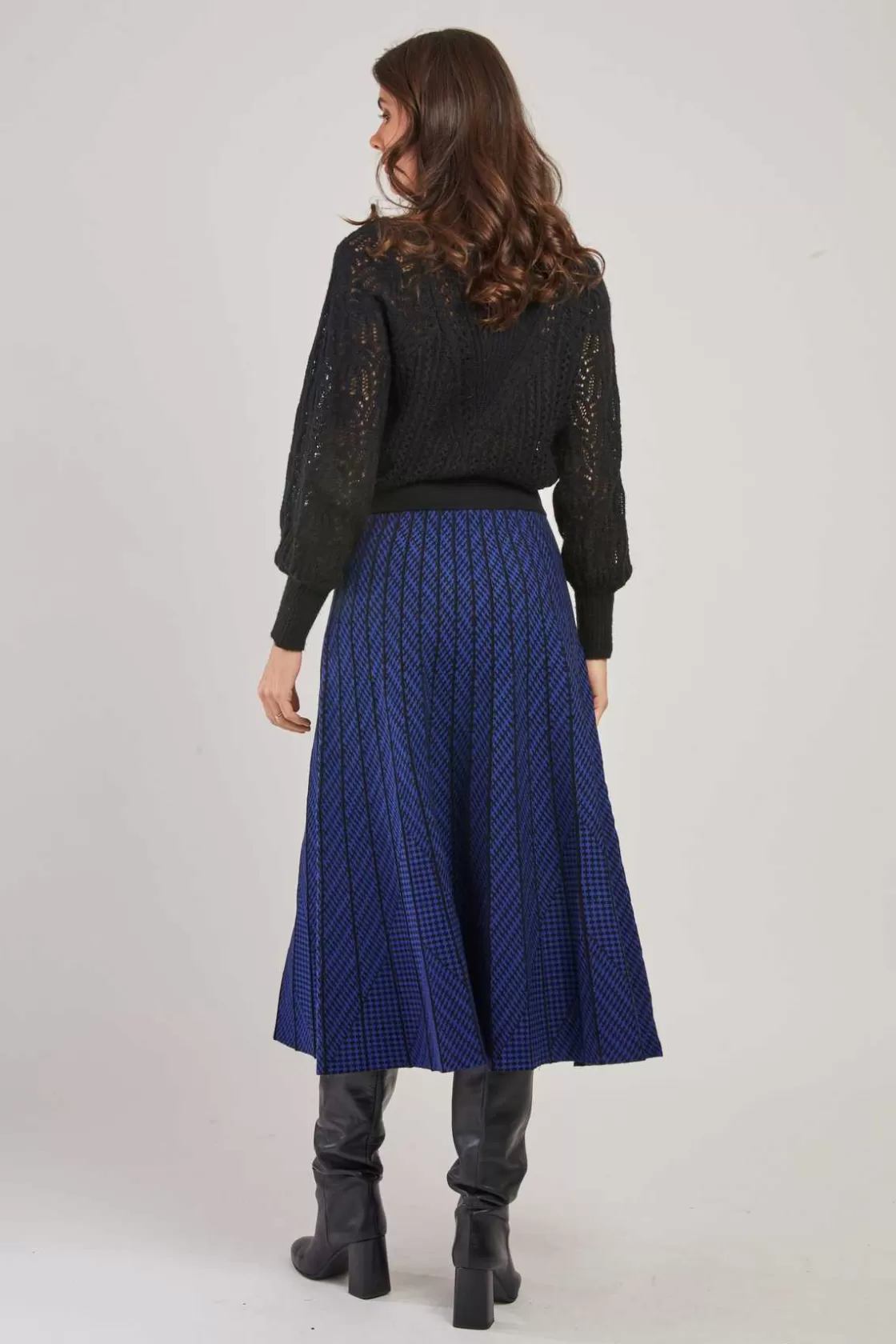 jupe_milong_plisse_en_maille_raye_galante_8.webp Maison Derhy La Maille | Les Jupes & Pantalons-Jupe mi-long plissée en maille rayée GALANTE