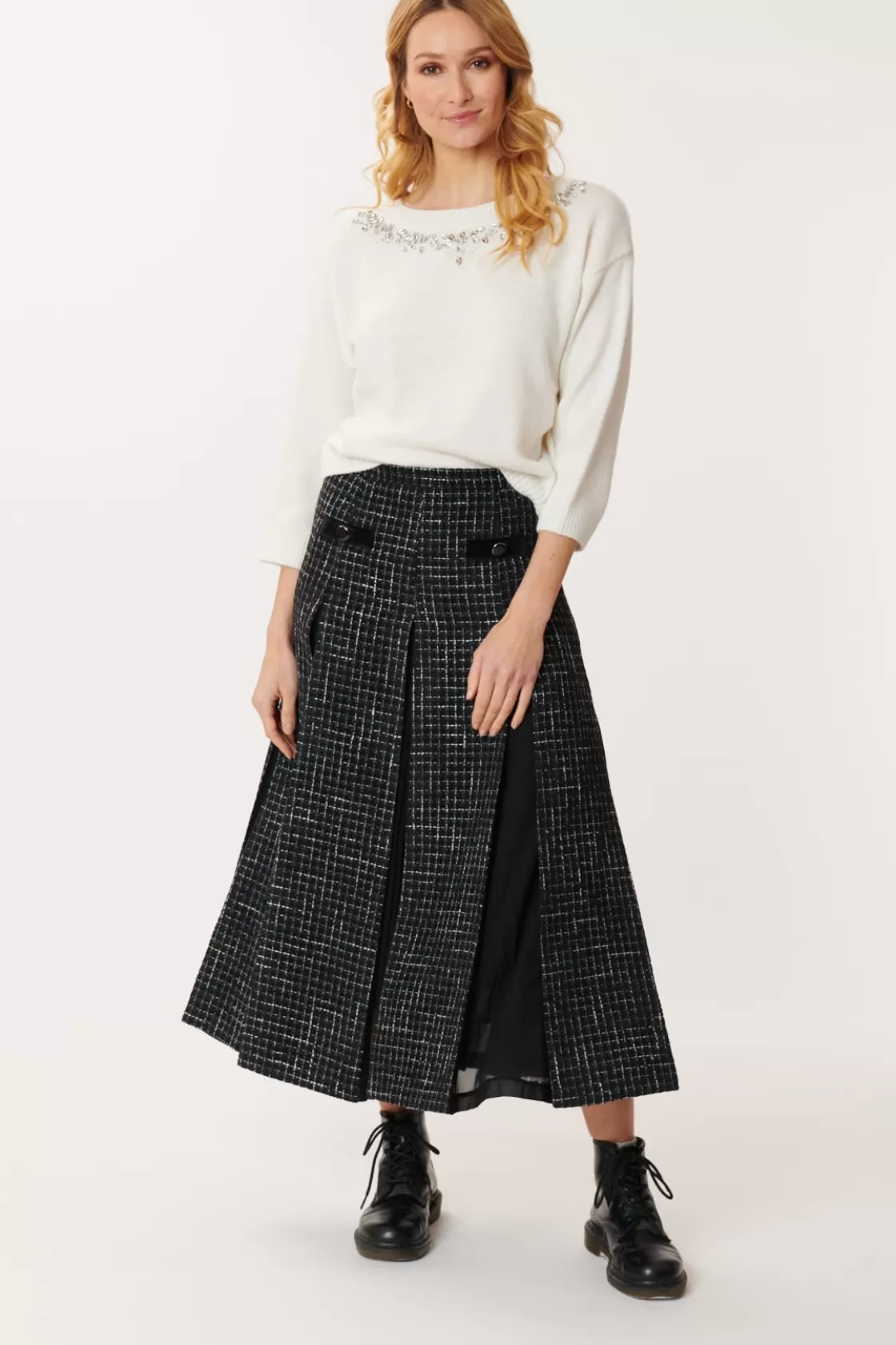 pull_brod_col_rond_jonas_4.webp Maison Derhy La Maille | Les Gilets, Cardigans & Pulls-Pull Brodé Col Rond JONAS