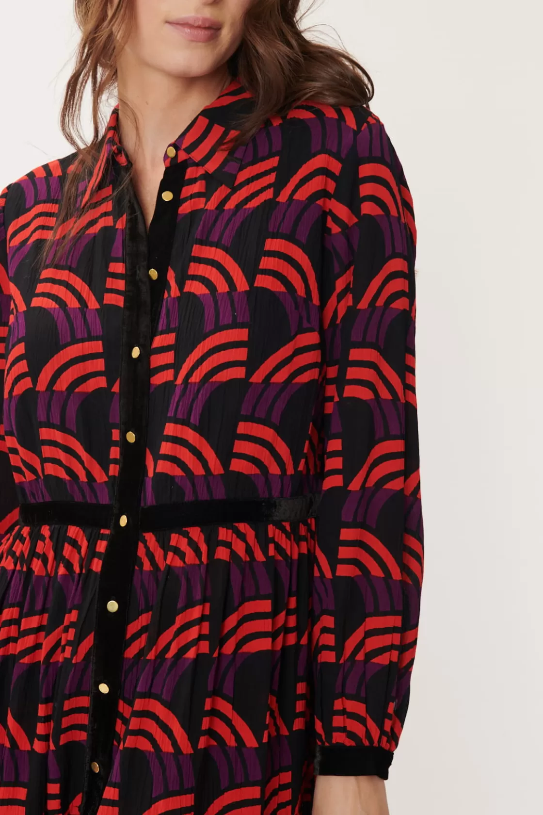 robe_chemise_alexia_imprime_gomtrique_3.webp Maison Derhy Robes Longues-Robe Chemise ALEXIA Imprimée Géométrique