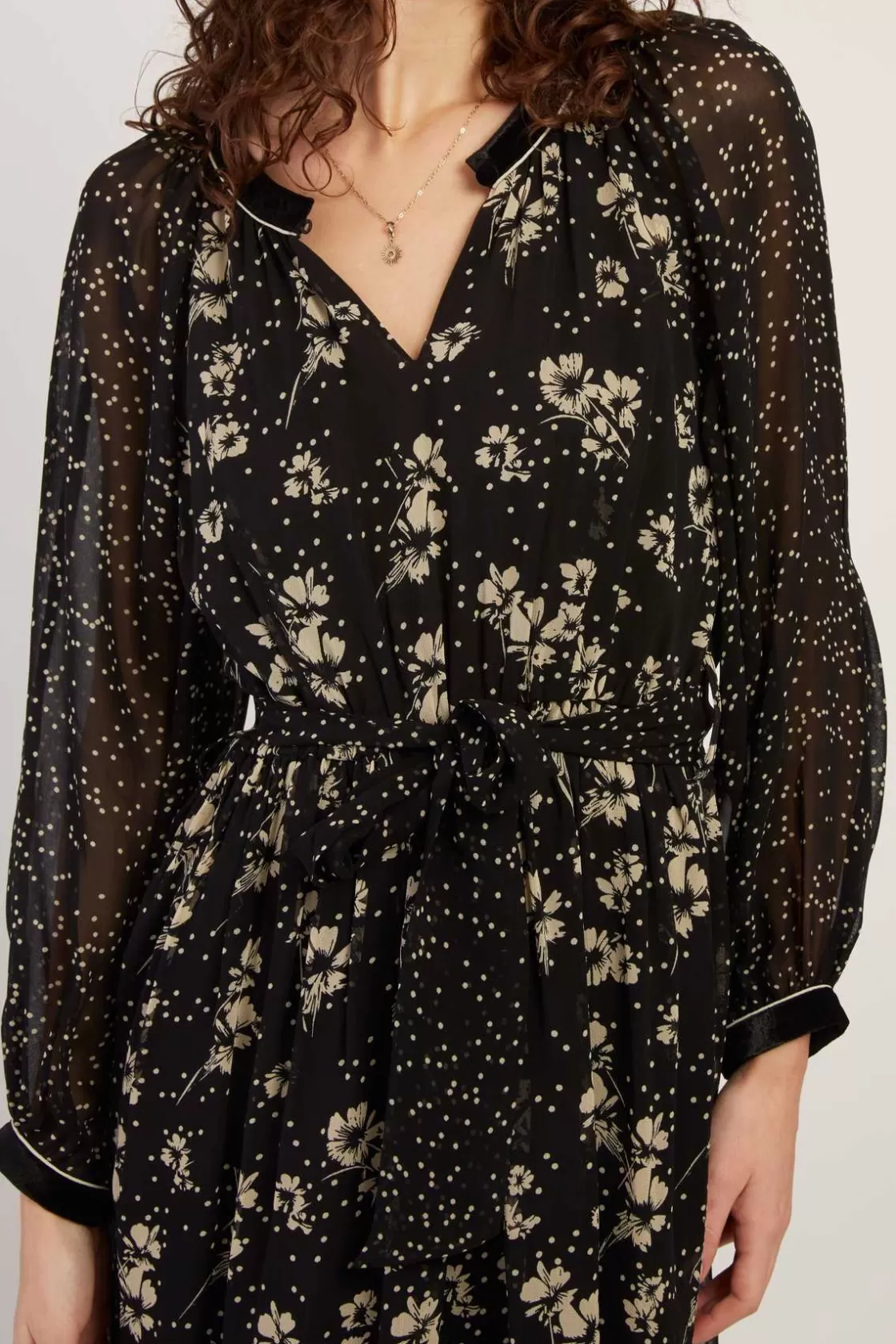 robe_courte_manches_longues_imprim_floral_balthazar_3.webp Maison Derhy Robes Imprimées | Robes Courtes-Robe courte manches longues imprimé floral BALTHAZAR Noir