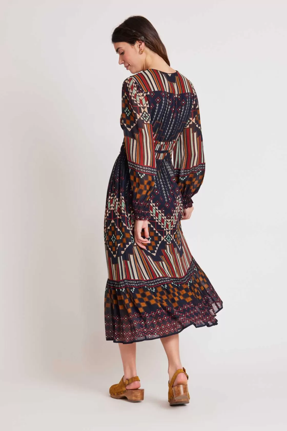 robe_mi_longue_col_v_imprime_segolene_2.webp Maison Derhy Robes Imprimées | Robes Longues-Robe mi- longue col V imprimée SEGOLENE Marine