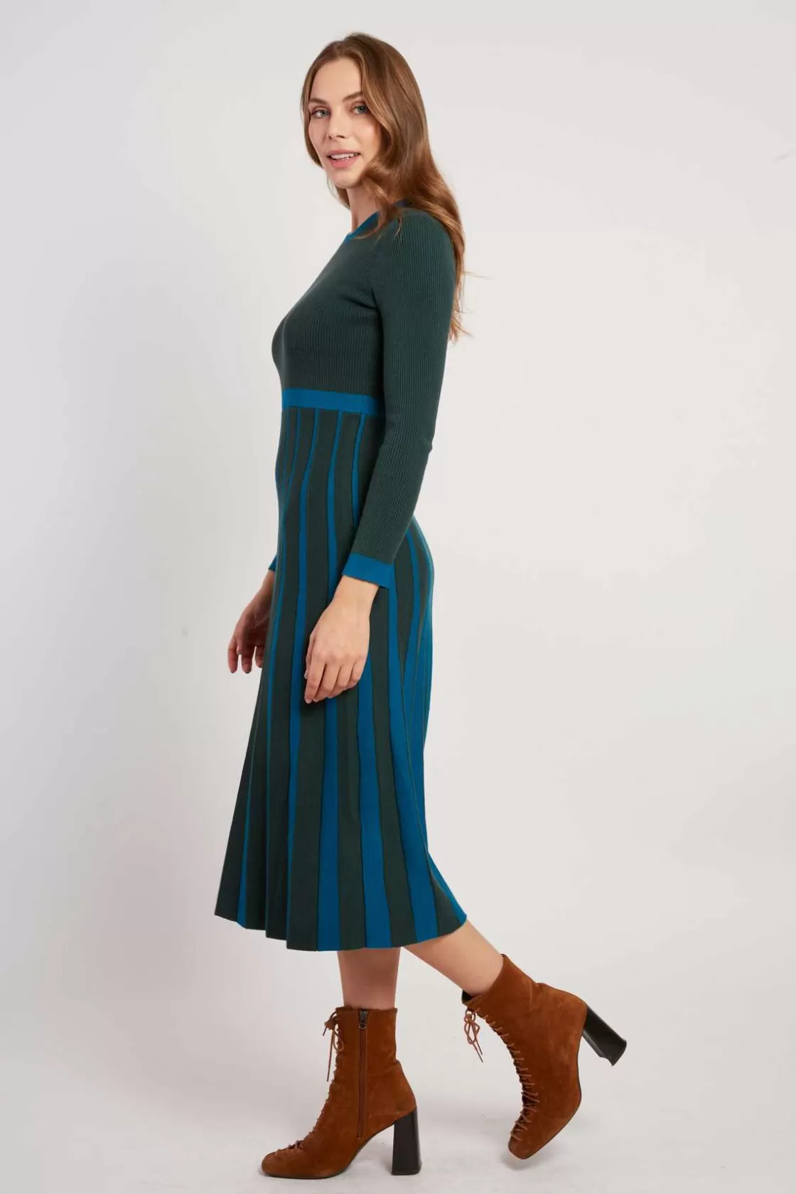 robe_milongue_en_maille_bicolore_jeannette_2.webp Maison Derhy La Maille | Robes Longues-Robe mi-longue en maille bicolore JEANNETTE