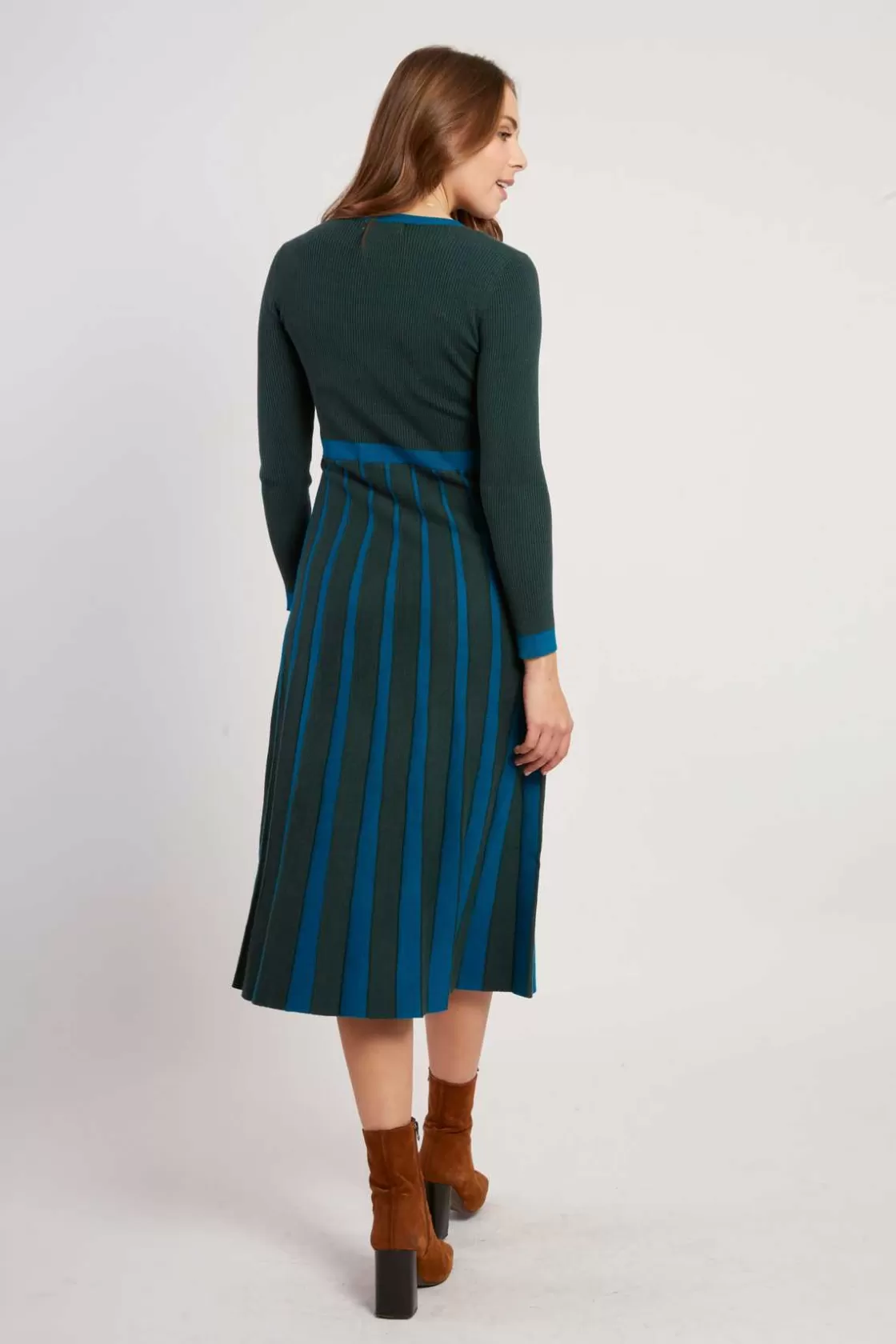 robe_milongue_en_maille_bicolore_jeannette_3.webp Maison Derhy La Maille | Robes Longues-Robe mi-longue en maille bicolore JEANNETTE