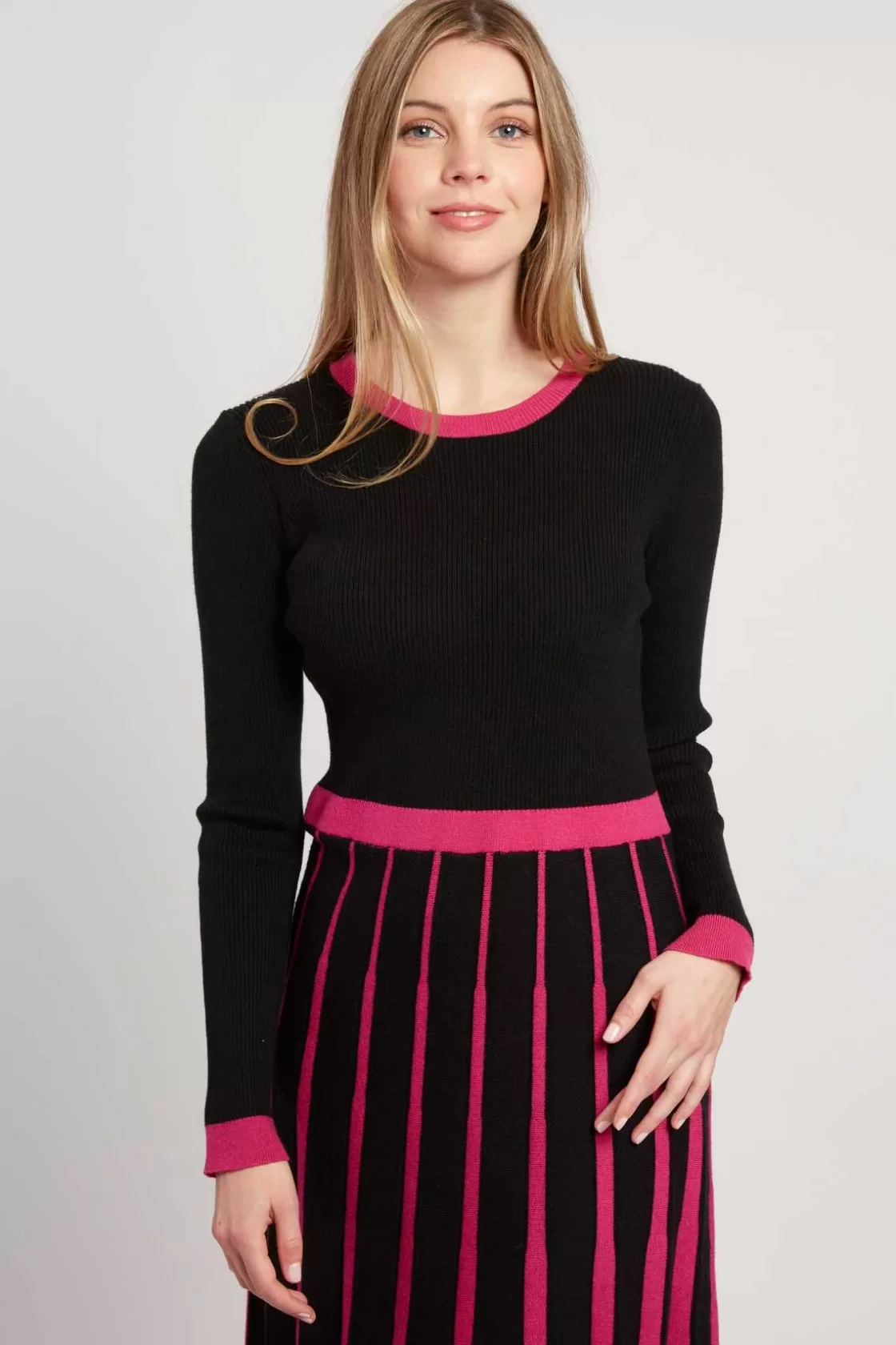 robe_milongue_en_maille_bicolore_jeannette_9.webp Maison Derhy La Maille | Robes Longues-Robe mi-longue en maille bicolore JEANNETTE