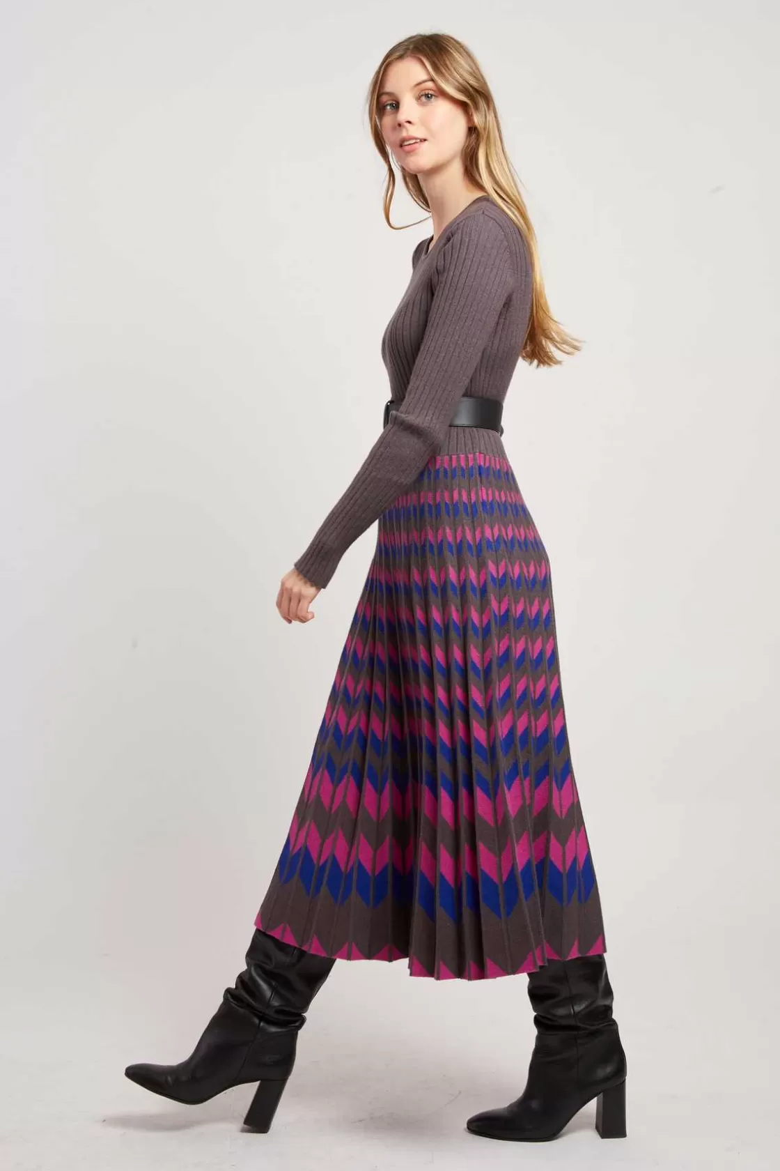 robe_milongue_manches_longues_en_maille_jazz_6.webp Maison Derhy La Maille | Robes Longues-Robe mi-longue manches longues en maille JAZZ