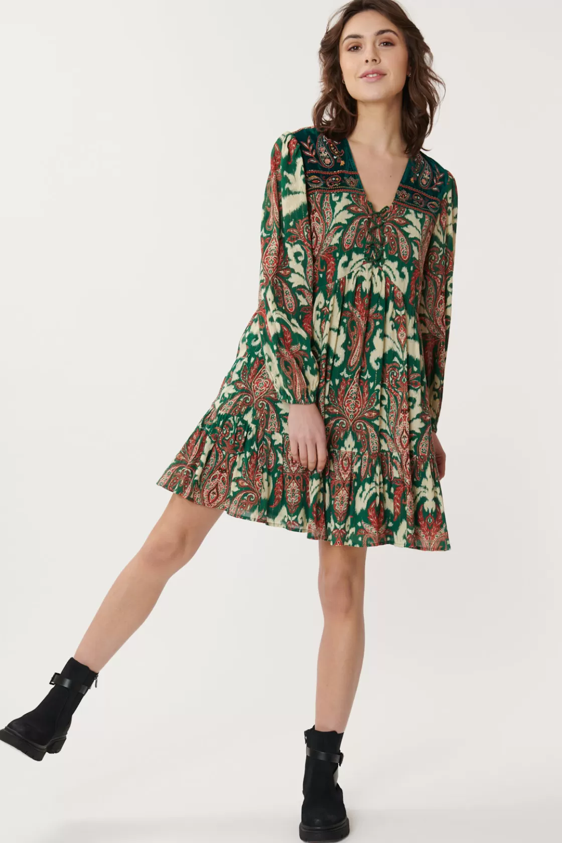 robe_paisley_brode_agrippine_5.webp Maison Derhy Robes Imprimées | Robes Courtes-Robe Paisley Brodée AGRIPPINE